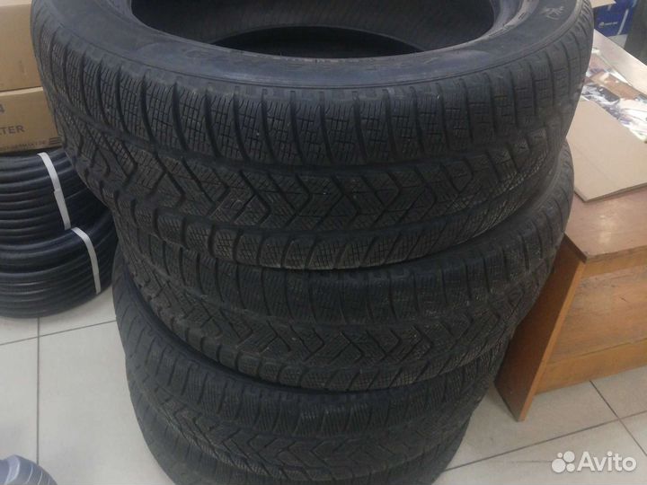 Pirelli Scorpion Winter 235/55 R19 150H