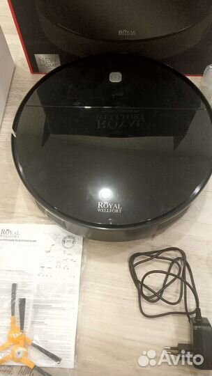 Royal WellFort робот пылесос