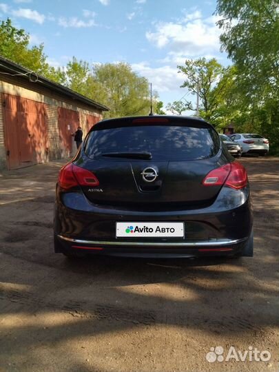 Opel Astra 1.6 МТ, 2013, 271 000 км