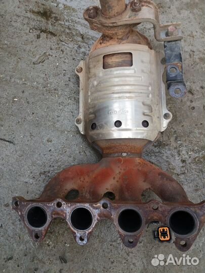 Коллектор Выпускной с Катализатором Hyundai Accent