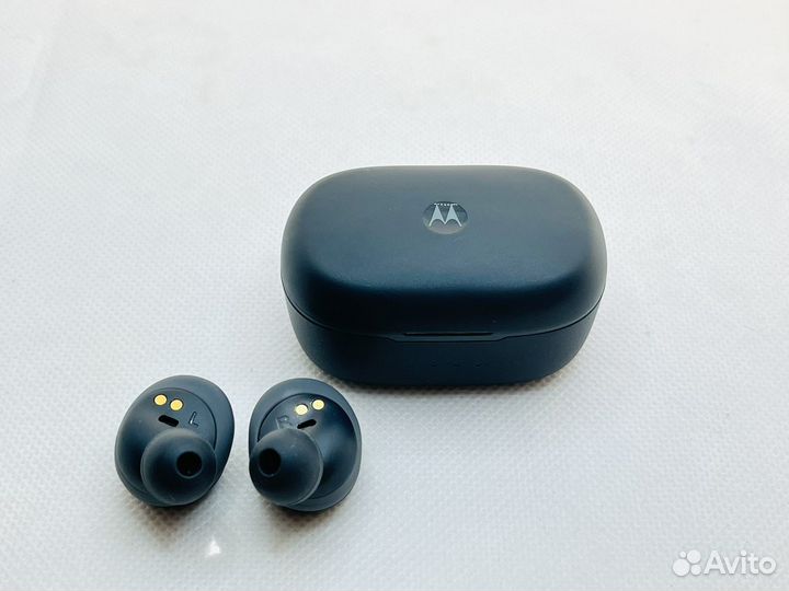 Беспроводные наушники Motorola Verve Buds 200