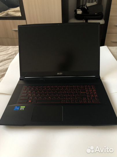 Игровой ноутбук MSI, RTX 3050, i5, 144 Hz, 17