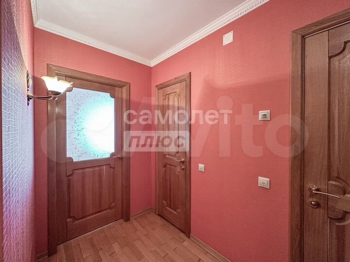 3-к. квартира, 77 м², 9/9 эт.