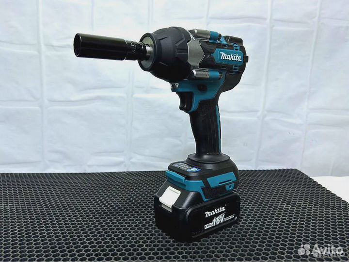 Мощный безщеточный Гайковерт Грузовой Makita 800Nm