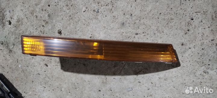 Поворотник в бампер passat б6