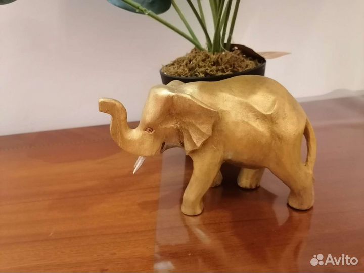 Статуэтка Золотой слон