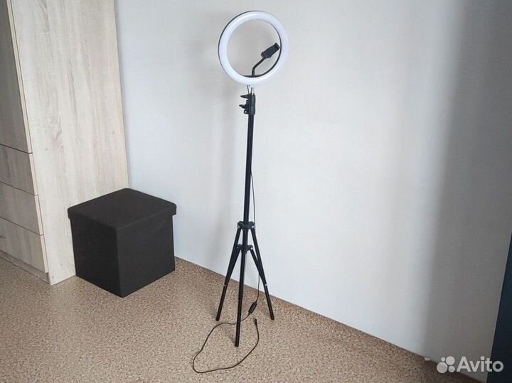 Кольцевая лампа 26 см