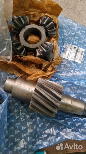 Запчасти на средний редуктор (С Набережных Челнов)