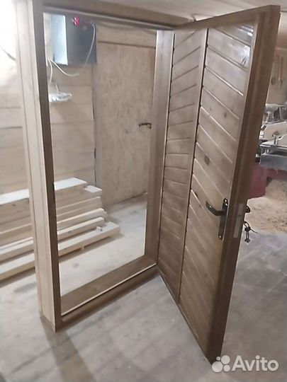 Изготовление входных дверей из массива дерева