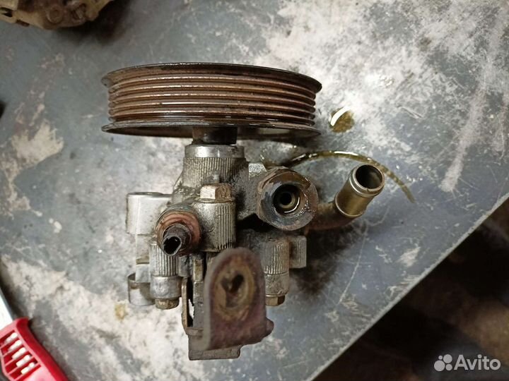 Насос гура Toyota, Pontiac