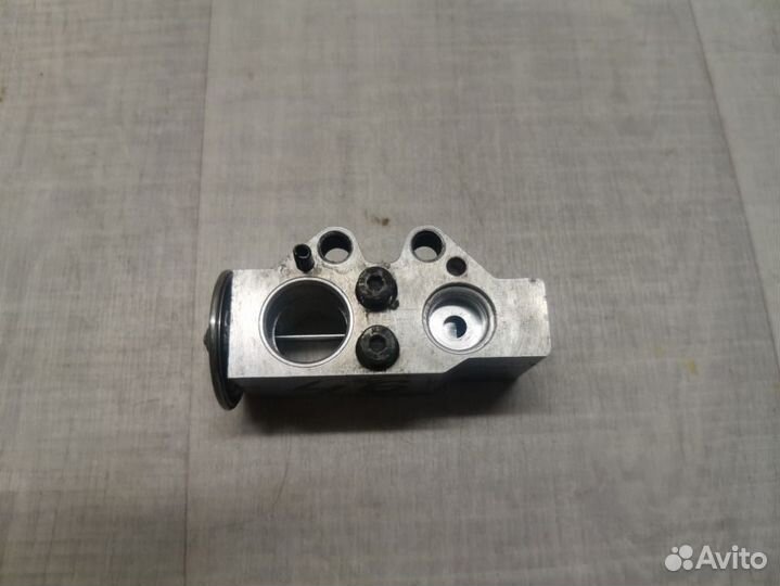 Клапан кондиционера Skoda Fabia 2 1.2 CGP 2012