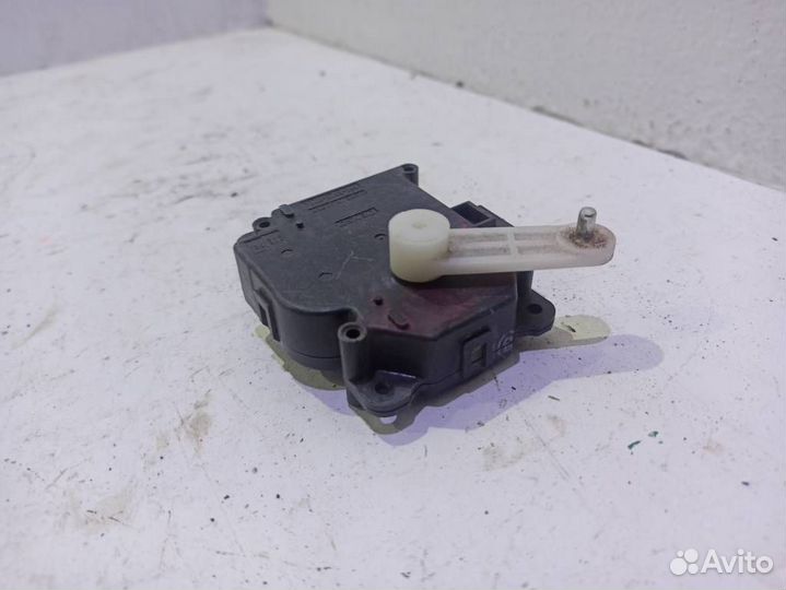 Моторчик заслонки печки