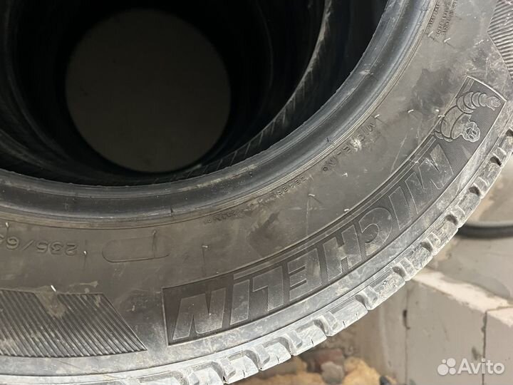 Michelin Latitude Tour HP 235/65 R17