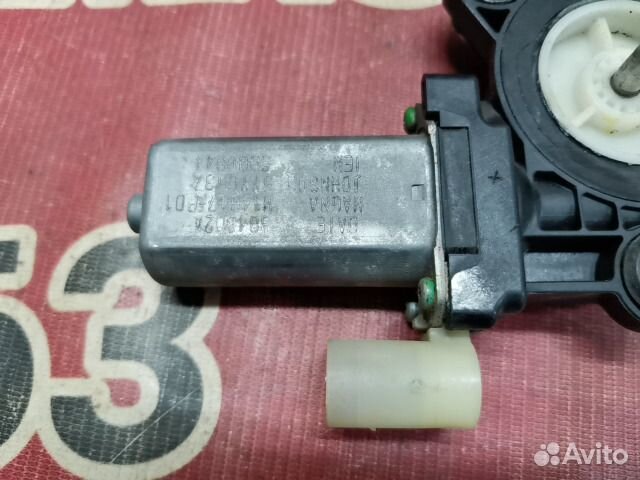 Моторчик стеклоподъемника правый BMW 3-Series