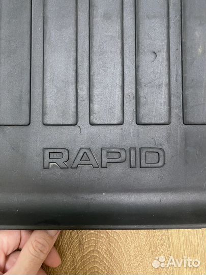 Коврики на шкоду рапид