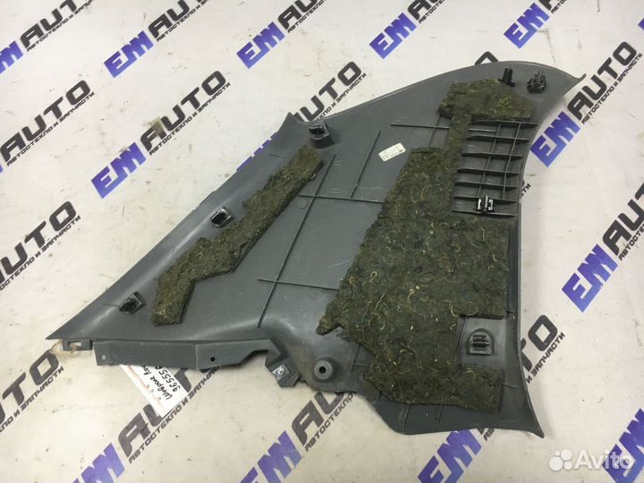 Накладка задней стойки правая Шевроле Лачетти