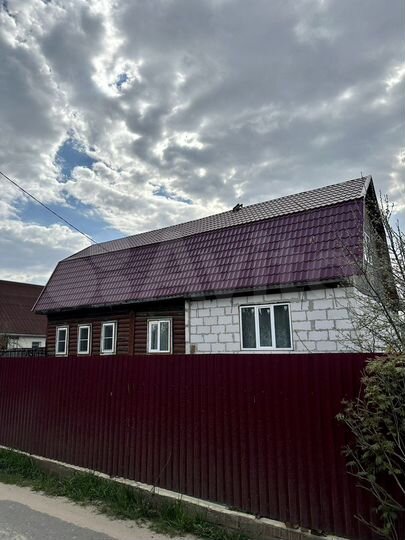 Дом 250 м² на участке 12 сот.