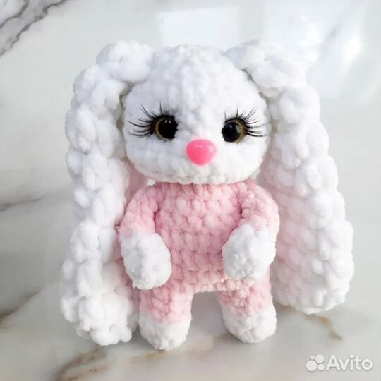 Вязаные игрушки зайка 15см