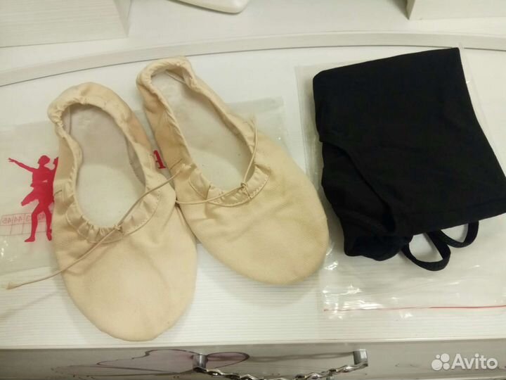 Гимнастический купальник р 146-152