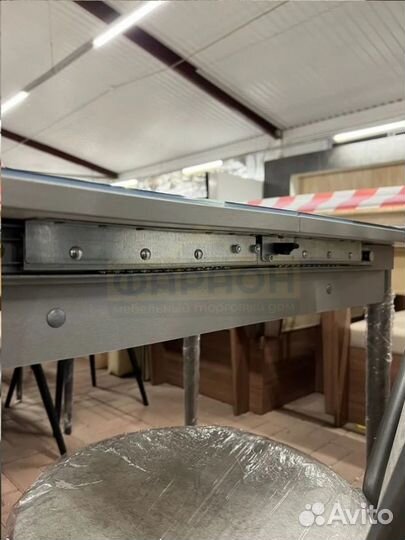 Стол oбеденный стeклянный