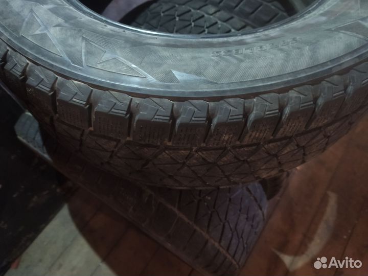 Bridgestone Blizzak DM-V2 265/65 R18 110