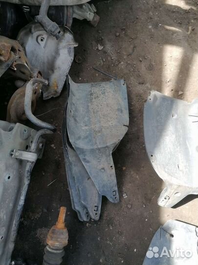 Задние подкрылки локеры меган 2