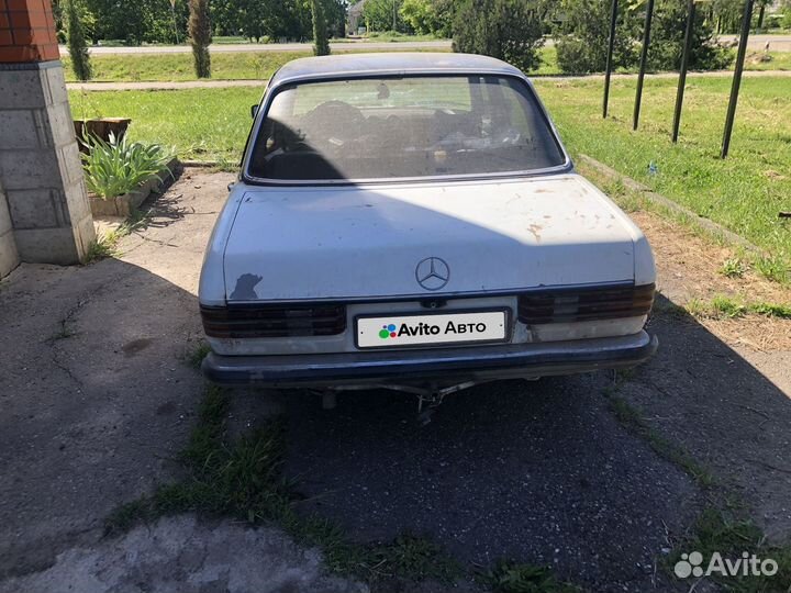 Mercedes-Benz W123 2.0 МТ, 1981, 444 000 км