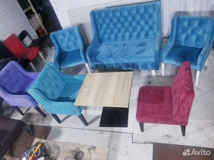 Кресло диваны столь