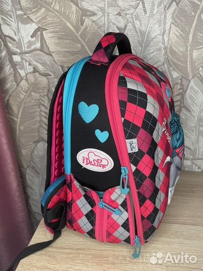 Школьный рюкзак