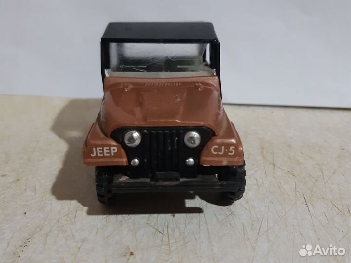 Легендарный модель Jeep CJ-5