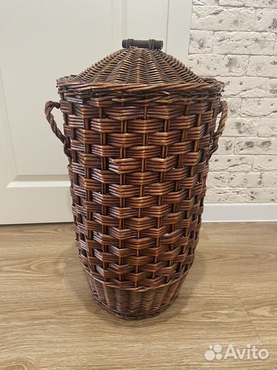 Корзина плетеная для белья