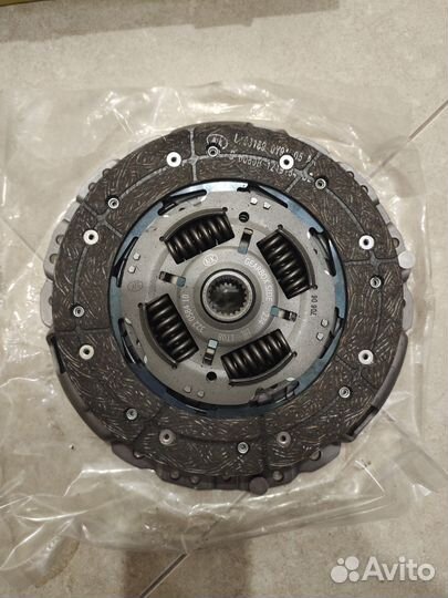 Комплект сцепления 215мм, двс 21179 1,6-1,8л,BV15