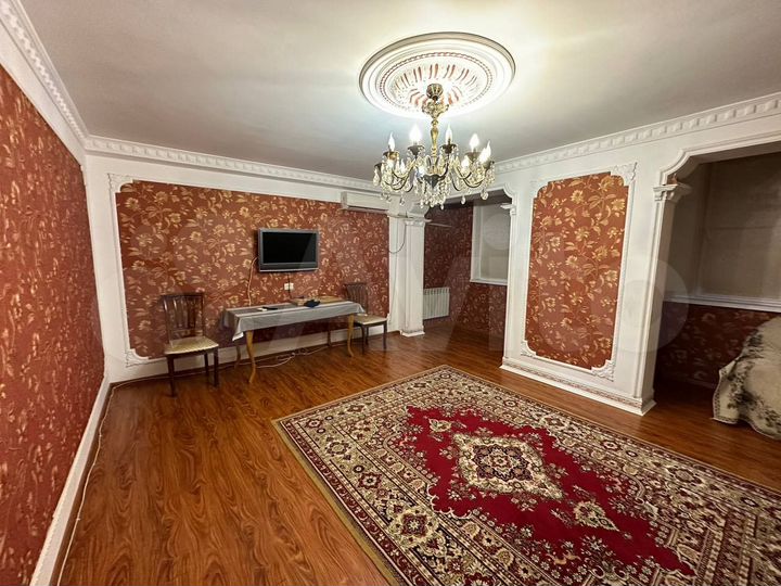 3-к. квартира, 87 м², 2/5 эт.