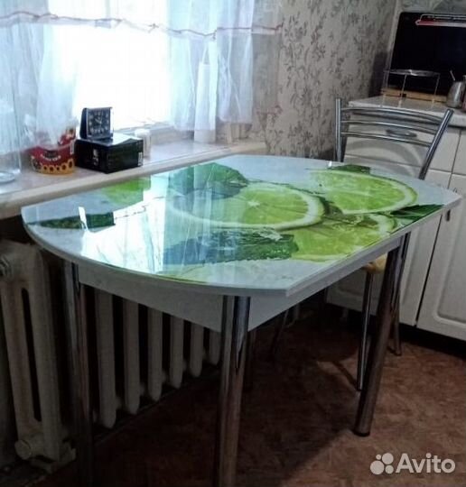 Кухонный стол стеклянный раскладной