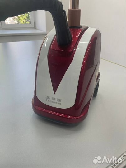 Отпариватель для одежды вертикальный напольный