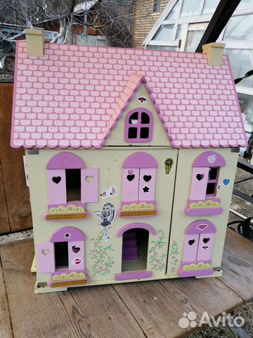 Домик кукольный