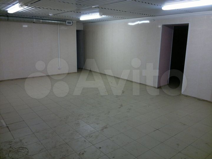 Помещение свободного назначения, 411 м²