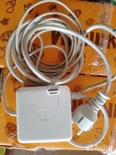 Блок питания для MacBook Pro