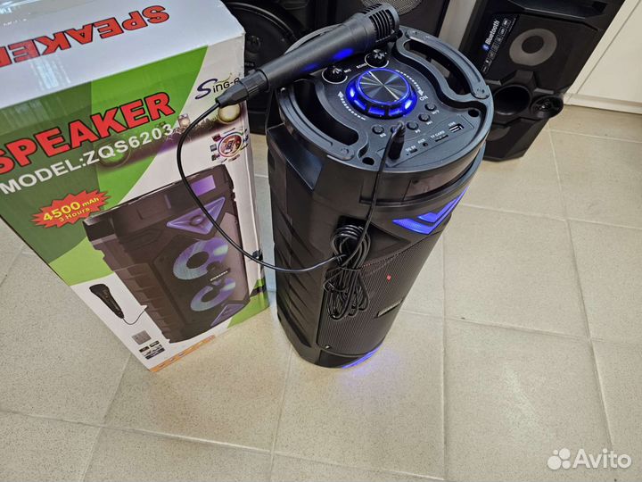 Портативная колонка с микрофоном 30Вт (Чап50)