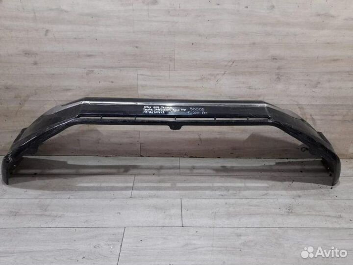 Накладка переднего бампера Toyota Land Cruiser 150