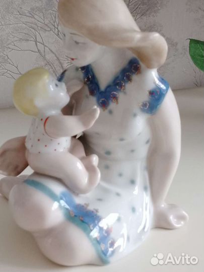 Статуэтка мать и дитя