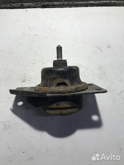 Опора двигателя правая Kia Rio 2