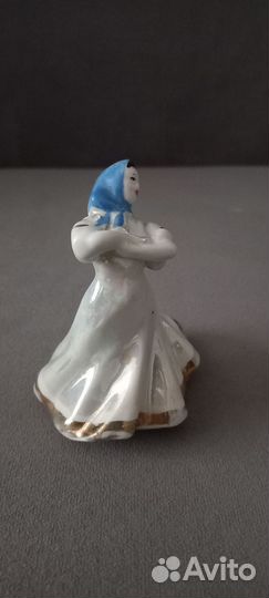 Статуэтка фарфоровая плясунья СССР