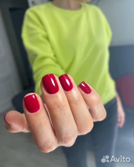 Маникюр и педикюр