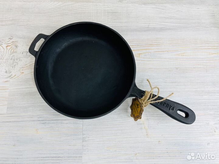 Сковородка чугунная литая 20*4см