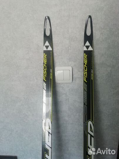 Лыжи беговые fisher carbonlite cold