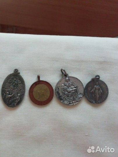 Медальоны Ватикана