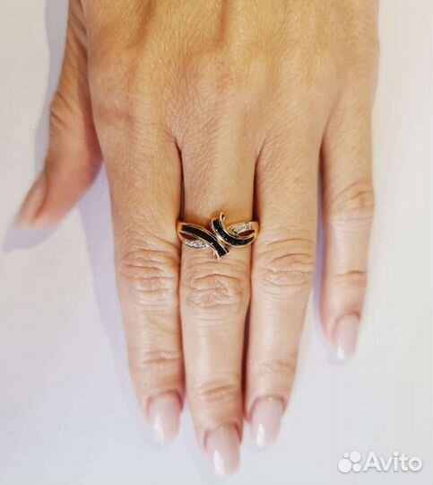 Золотое кольцо с бриллиантами и прир.сапфирами