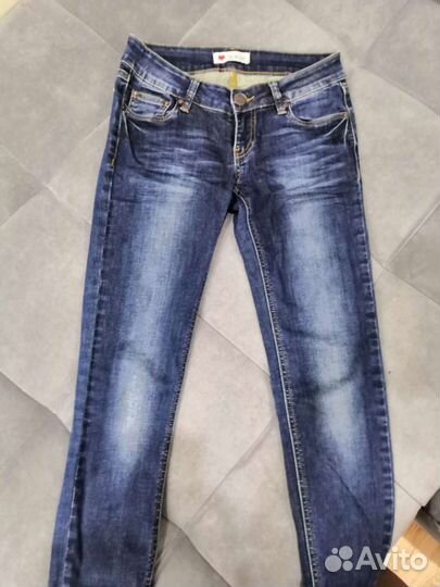 Джинсы