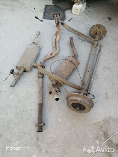 Запчасти на Ауди 100